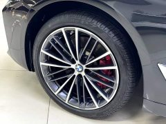 BMW 5 Series 530Li Premier M Sport Package - ფოტო 17