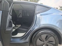 Tesla Model Y Long Range All-Wheel Drive - photo 13