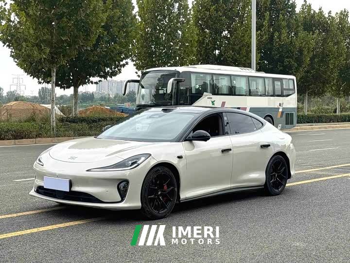 IM Motors Zhiji L6 Max