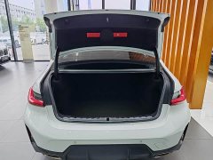 BMW 3 Series 320Li M Sport Package - фото 17