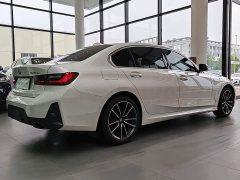 BMW 3 Series 320Li M Sport Package - фото 5