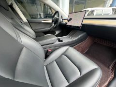 Tesla Model Y Long Range All-Wheel Drive - ფოტო 9