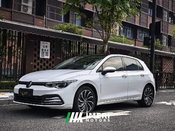 Volkswagen Golf 280TSI DSG Pro - ავტომობილი ჩინეთიდან