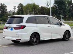 Honda Odyssey 2.0L e:HEV Sharp Prestige Edition - ფოტო 4