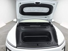 Tesla Model Y Long Range All-Wheel Drive - ფოტო 16
