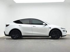 Tesla Model Y Long Range All-Wheel Drive - ფოტო 5