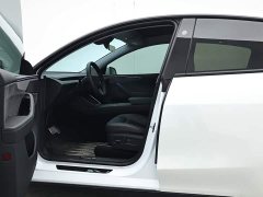 Tesla Model Y Long Range All-Wheel Drive - ფოტო 9