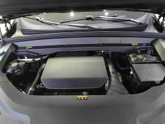 Li Auto L8 Pro - ფოტო 12