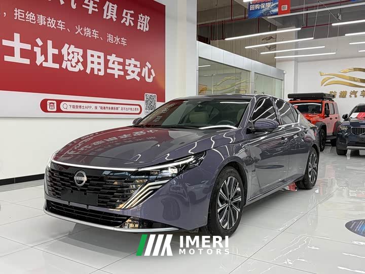 Nissan Teana HarmonyOS Cabin 2.0L Intelligent Ultra Comfort Edition - автомобиль из Китая