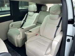 Li Auto MEGA Ultra Smart Refresh Edition - ფოტო 12
