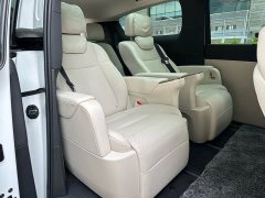 Li Auto MEGA Ultra Smart Refresh Edition - ფოტო 17