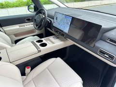 Li Auto MEGA Ultra Smart Refresh Edition - ფოტო 19
