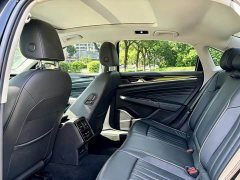 Volkswagen Passat Facelift 330TSI Starry Sky Elite - ფოტო 10