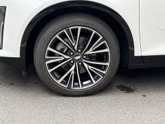 Cadillac GT4 25T Prestige - ფოტო 6