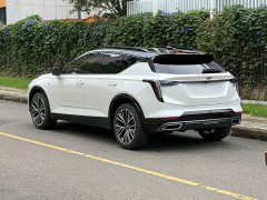 Cadillac GT4 25T Prestige - ფოტო 9