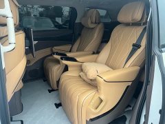 Denza D9 EV 600 AWD Flagship - photo 8