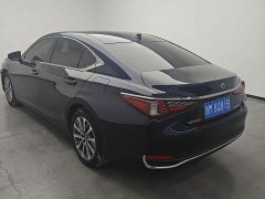 Lexus ES 200 Excellence Edition - photo 17