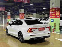 Volvo S60 T4 Intelligent Luxury Edition - ფოტო 9