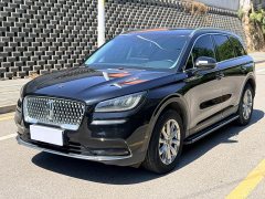 Lincoln Explorer 2.0T Two-Wheel Drive Premium - ფოტო 1