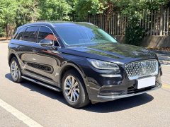 Lincoln Explorer 2.0T Two-Wheel Drive Premium - ფოტო 3