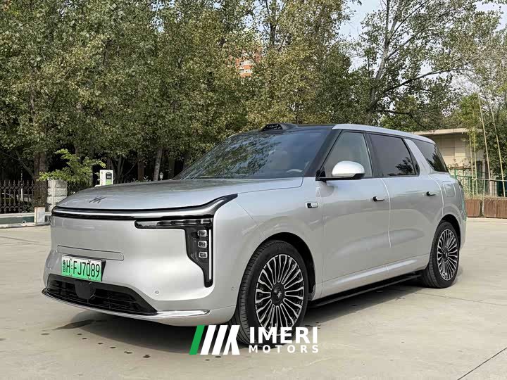 IM Motors Zhiji LS8 52 Max Luxury Six-Seater - ავტომობილი ჩინეთიდან