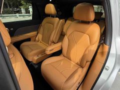 IM Motors Zhiji LS8 52 Max Luxury Six-Seater - ფოტო 16