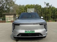 IM Motors Zhiji LS8 52 Max Luxury Six-Seater - ფოტო 2