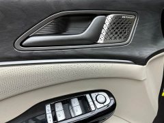 Denza D9 DM-i Smart Drive 1020 AWD Luxury - фото 17