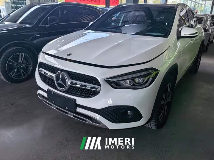 Mercedes-Benz GLA 200