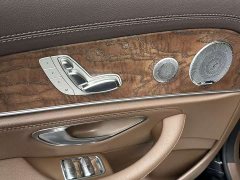 Mercedes-Benz E-Class Facelift E 300 L Luxury - ფოტო 16