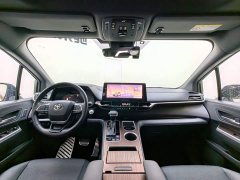 Toyota Grevias 2.5L Hybrid Premium Plus Edition - ფოტო 12