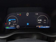 Toyota Grevias 2.5L Hybrid Premium Plus Edition - ფოტო 14