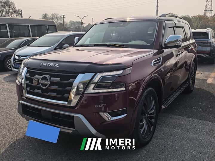 Nissan Pathfinder ARMADA 5.6L Invincible Fleet Platinum Edition