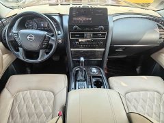Nissan Pathfinder ARMADA 5.6L Invincible Fleet Platinum Edition - photo 8