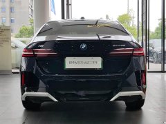 BMW i5 eDrive 35L M Sport Package - ფოტო 6