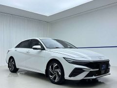 Hyundai Elantra 1.5L CVT Luxury - ფოტო 3