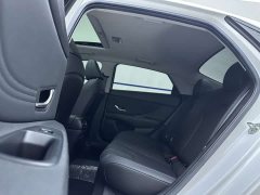 Hyundai Elantra 1.5L CVT Luxury - ფოტო 9