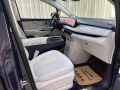 Buick GL8 New Energy Luxe Premium Edition - ფოტო 3