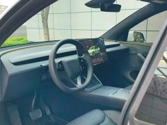 Tesla Model Y L Long Range All-Wheel Drive - фото 5