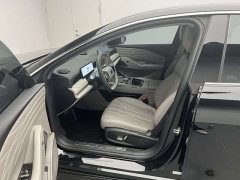 Geely Galaxy Xingyao 8 130km EM-i Premium Edition - ფოტო 13