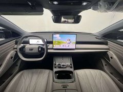 Geely Galaxy Xingyao 8 130km EM-i Premium Edition - ფოტო 9