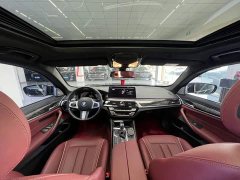 BMW 5 Series 525Li M Sport Package - ფოტო 7