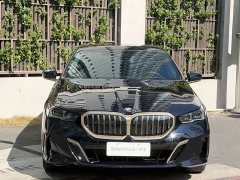 BMW 5 Series 530Li Luxury M Sport Package - ფოტო 2