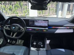 BMW 5 Series 530Li Luxury M Sport Package - ფოტო 9