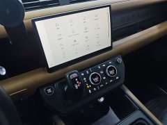 Land Rover Defender 130 3.0T P400 X - photo 19