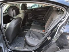 Volkswagen Magotan 330TSI DSG Advance - ფოტო 13