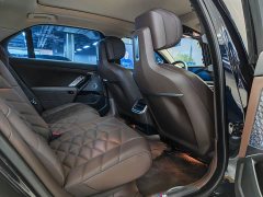 BMW 7 Series 735Li M Sport Package - ფოტო 13