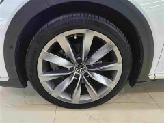 Volkswagen CC Shooting Brake 380TSI Hunting Heart Edition - photo 10