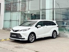 Toyota Sienna 2.5L Hybrid Premium Edition - ფოტო 1