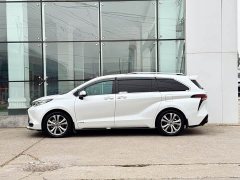 Toyota Sienna 2.5L Hybrid Premium Edition - ფოტო 8